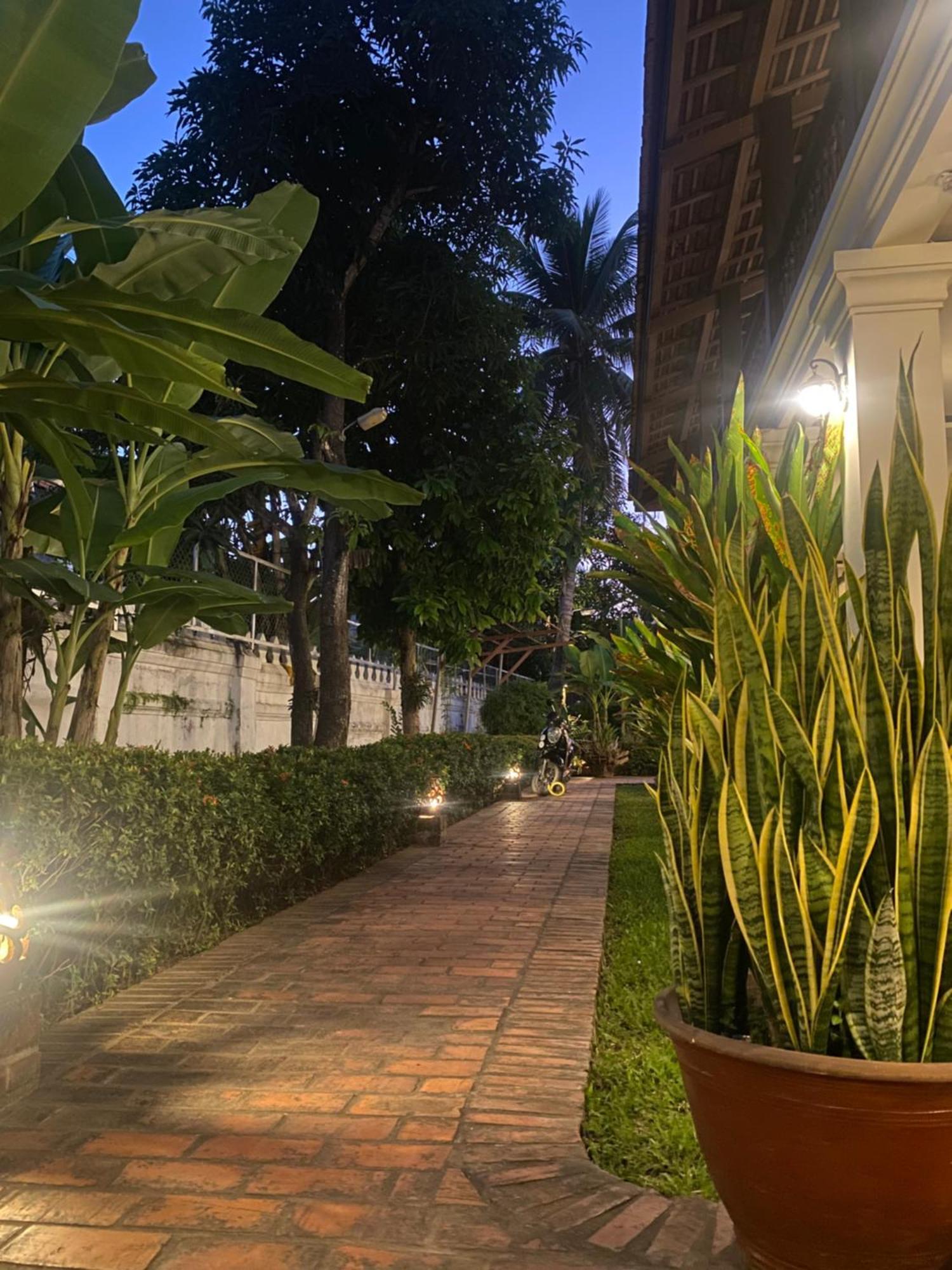 Luang Prabang Residence & Travel Exterior photo